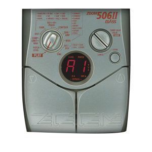 Pedalera-ZOOM-506-II-bajo-32-efectos-EC-Musika-Quito-ec